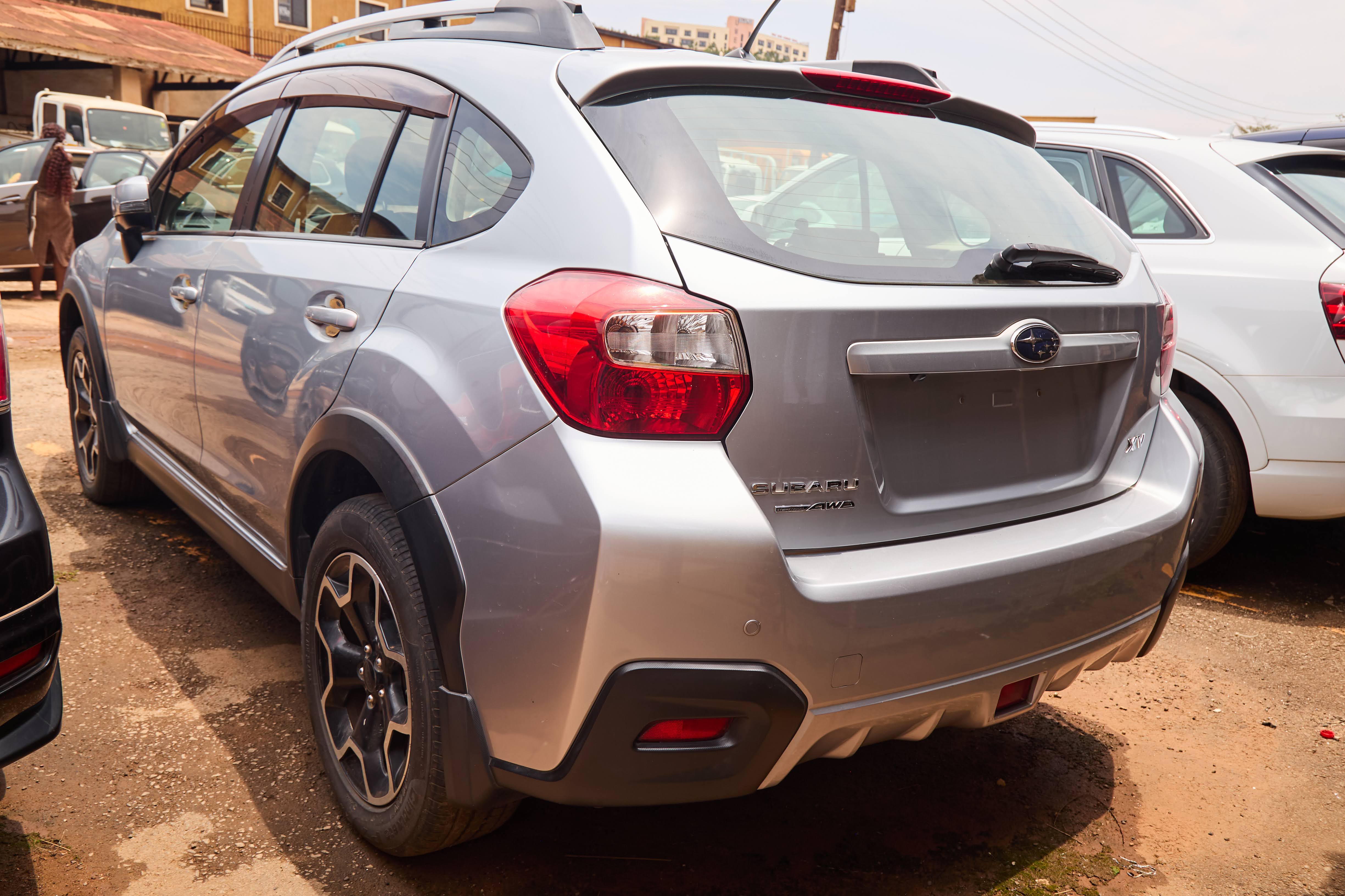 Subaru XV AWD Automatic – Silver thumbnail 3