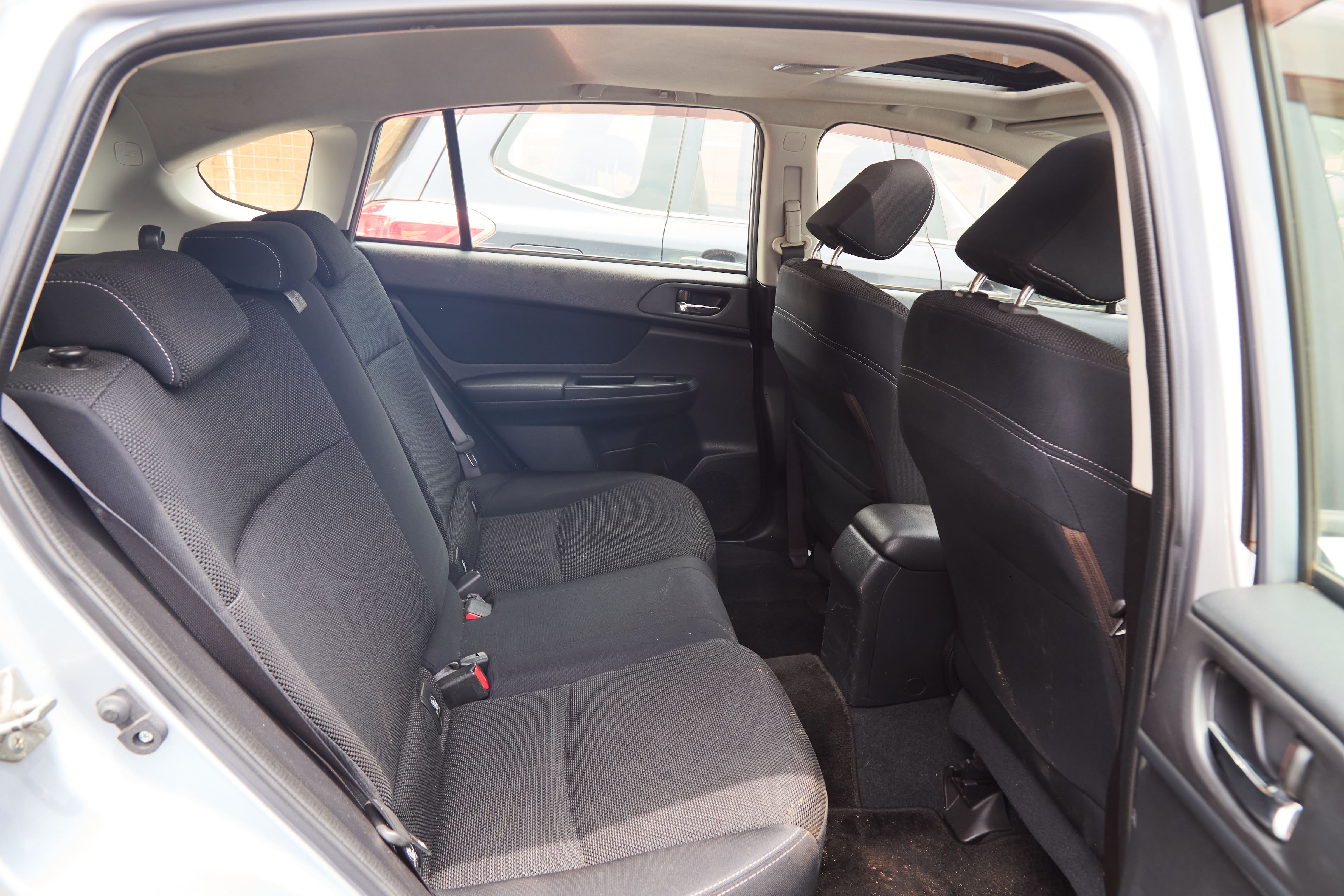 Subaru XV AWD Automatic – Silver thumbnail 6