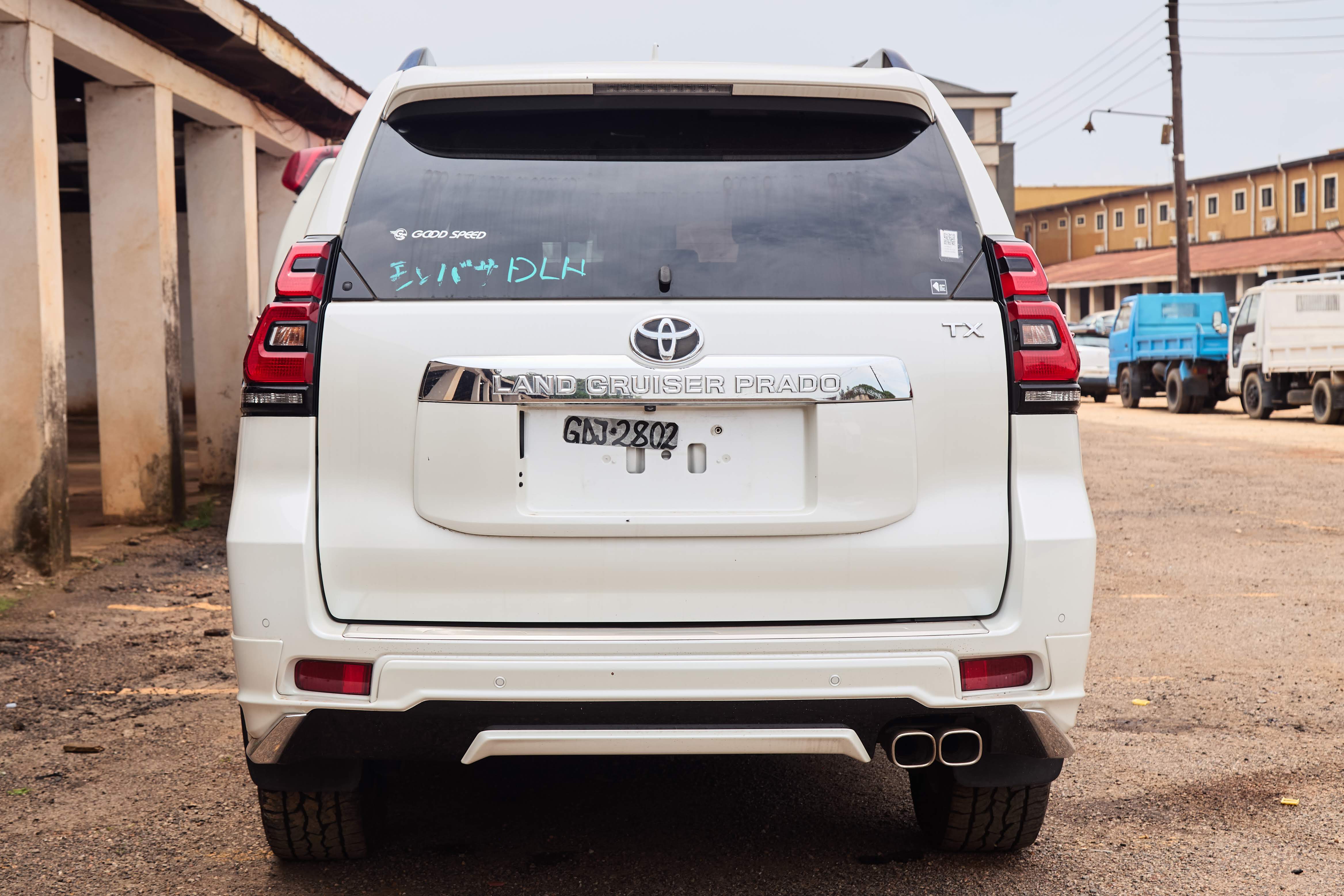 2018 Toyota Land Cruiser Prado TX D-4D – White thumbnail 6