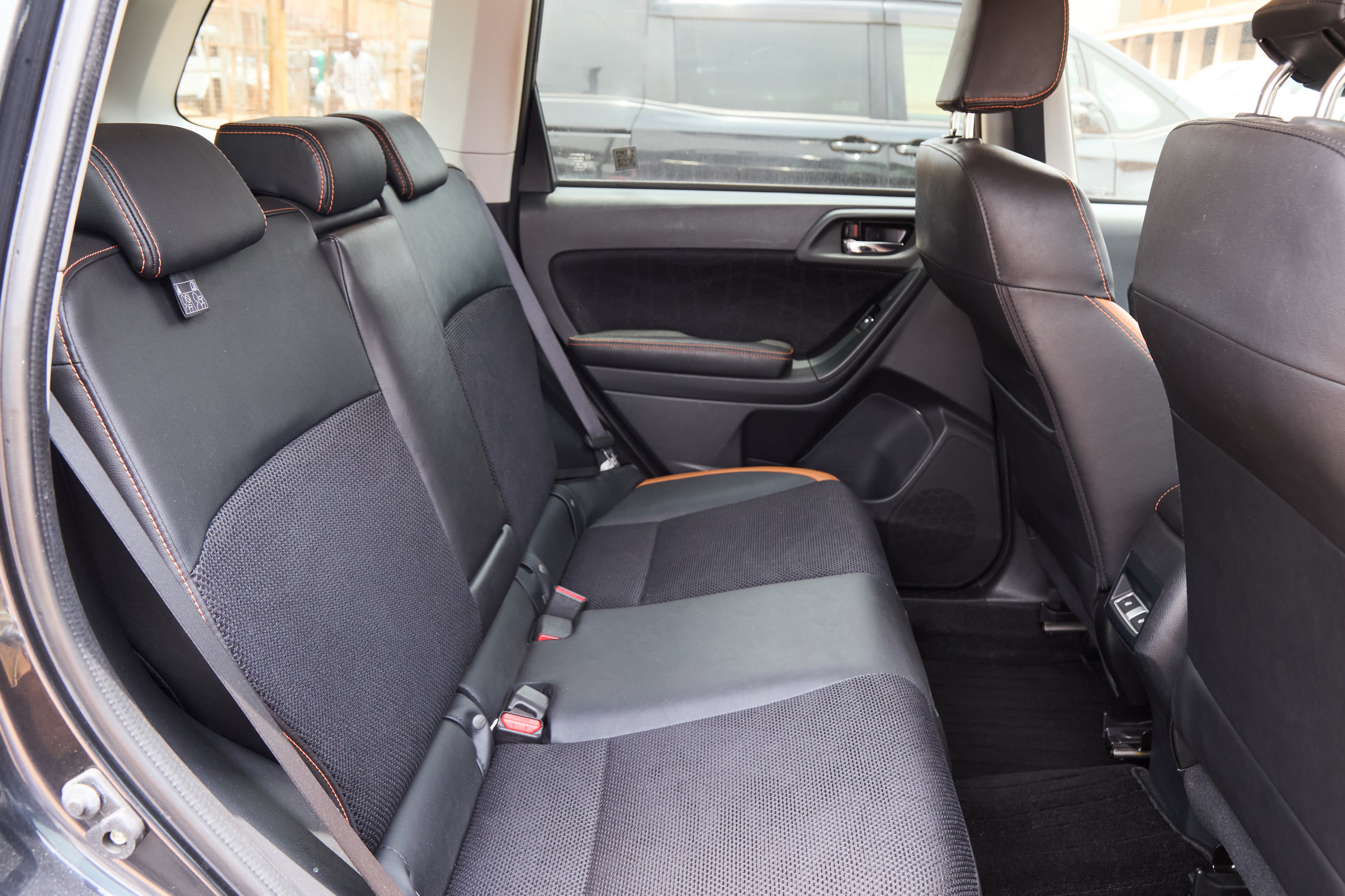2017 Subaru Forester X-Break AWD – Dark Grey thumbnail 6