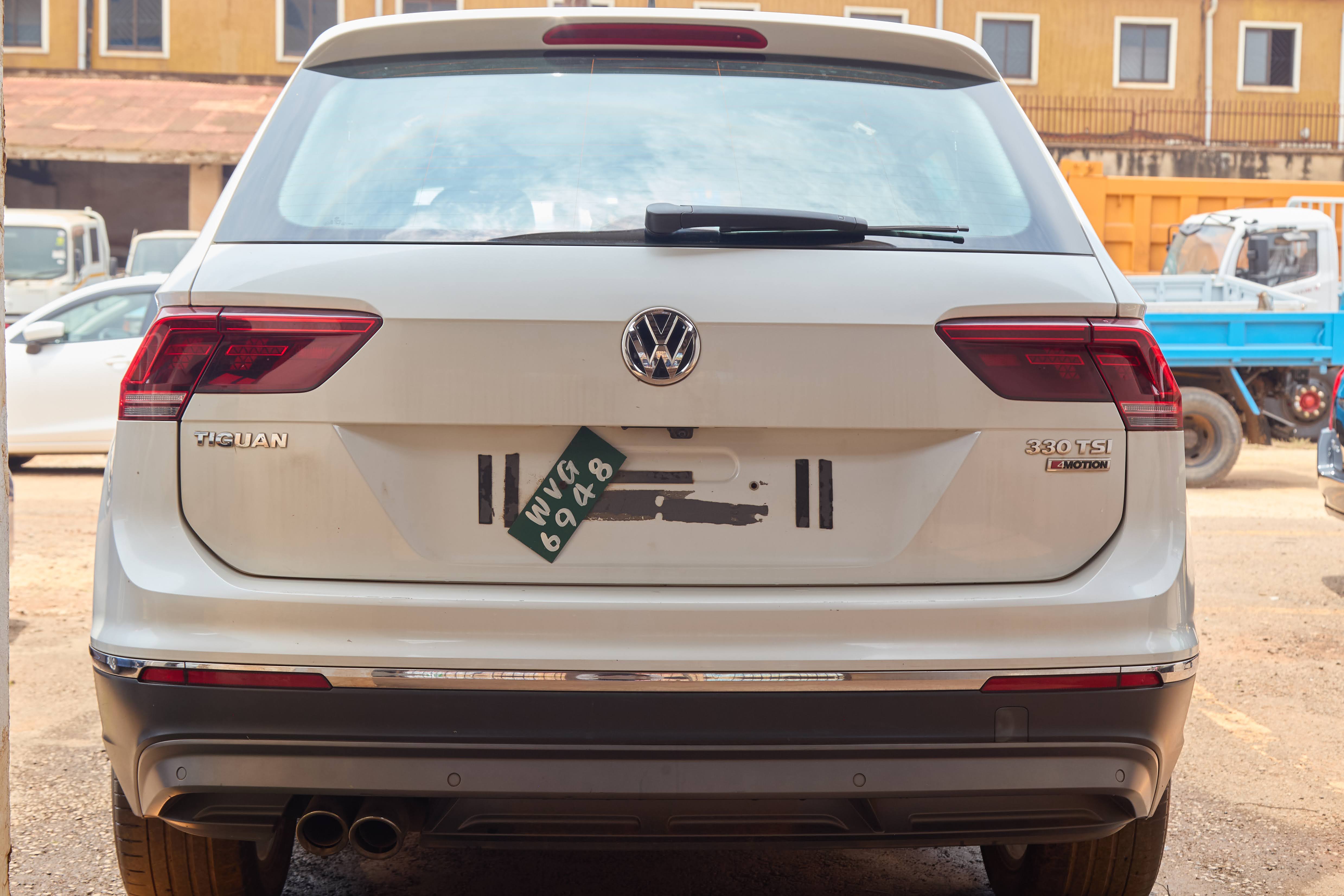 Volkswagen Tiguan 330 TSI 4MOTION Automatic – White thumbnail 5